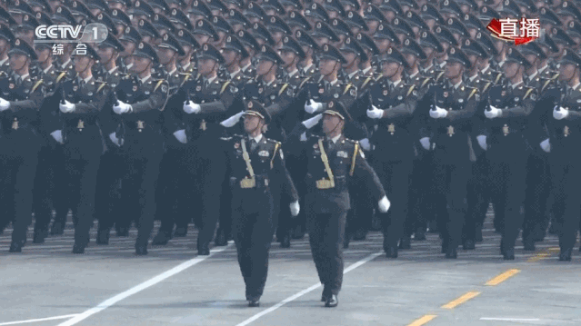 燃爆了，看完新中国成立70周年大阅兵，来看看百创交付铁军大阅兵！